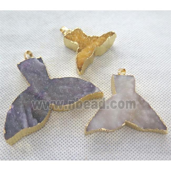 druzy quartz pendant, shark-tail shaped, mixed color