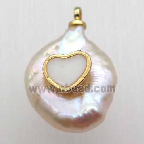Natural pearl pendant with heart