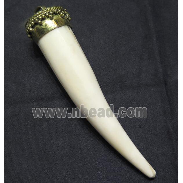 white cattle bone pendant, horn