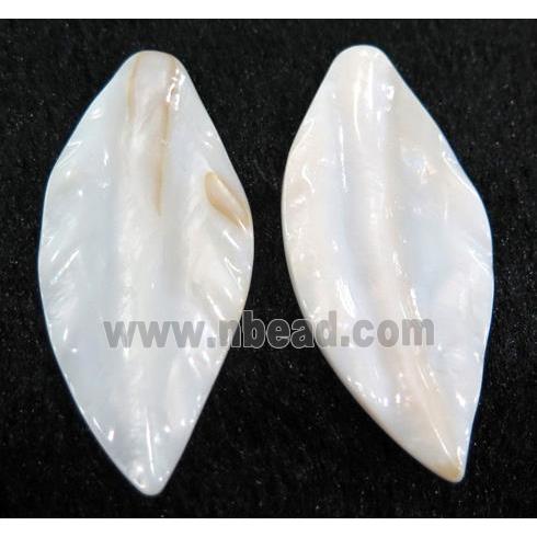 shell pendant without hole, leaf