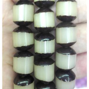 bodhi wood bead, black, approx 11x13mm, 30pcs per st