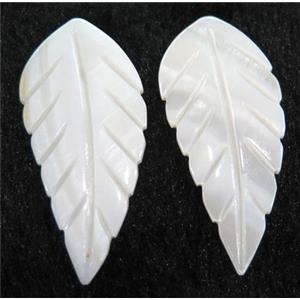 shell pendant without hole, leaf, approx 24x50mm