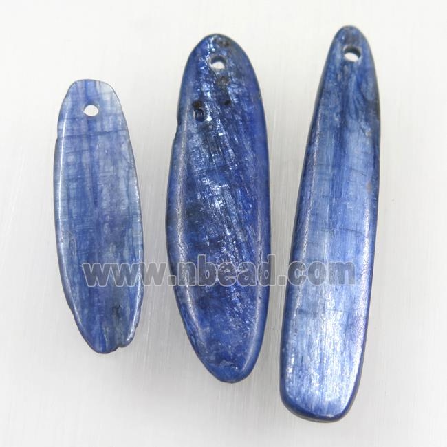 blue Kyanite pendant, stick