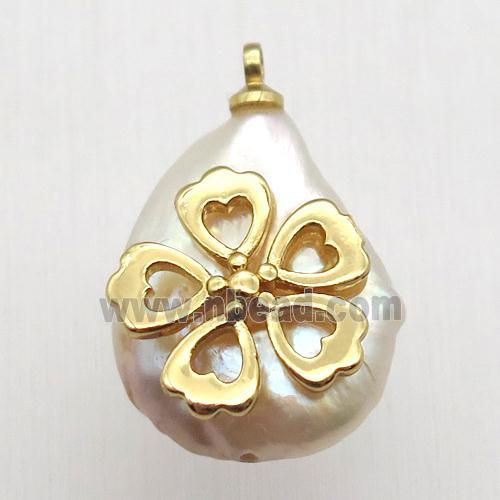 Natural pearl pendant flower