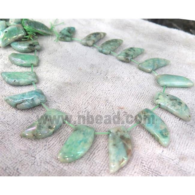 clear quartz horn beads, green