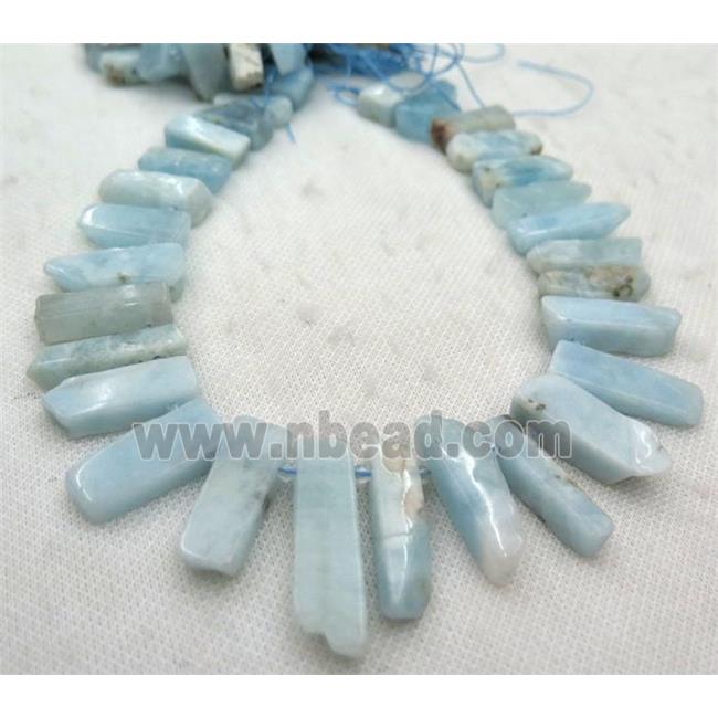Aquamarine stick beads, blue