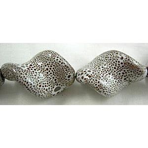 Oriental Porcelain Twist Leaf Beads