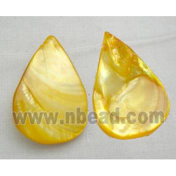 15.5 inches string of freshwater shell beads, teardrop, yellow