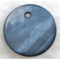 freshwater shell pendant, flat-round, ink-blue