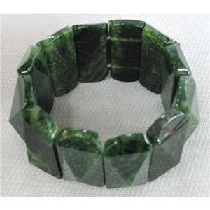 agate bracelet, stretchy, faceted point, green, 20x40mm bead