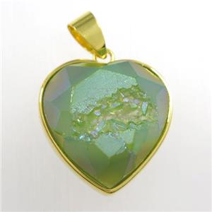 green Druzy Agate heart pendant, approx 18mm dia