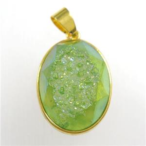 green Druzy Agate oval pendant, approx 15-20mm