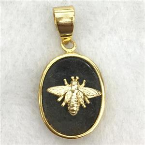 black onyx agate oval pendant with honeybee, approx 14-18mm