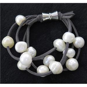 freshwater pearl bracelet with magnetic clasp, approx 10-12mm bead