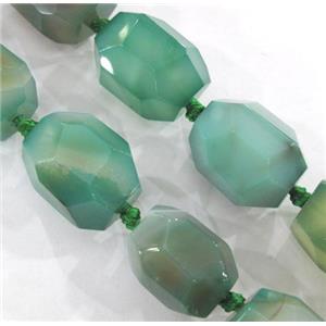 agate bead, faceted freeform, green, approx 10-20mm, 15.5 inches