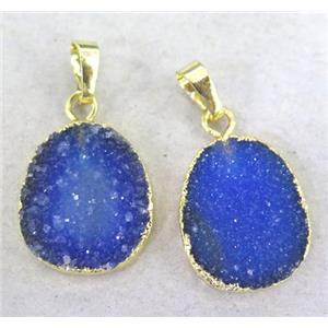 agate druzy pendant, blue dye, freeform, gold plated, approx 15-22mm