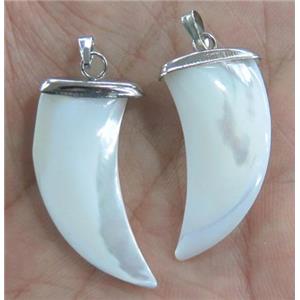 white pearl shell pendant, cattle horn, approx 14x30mm