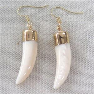 white pearl shell horn earring, gold plated, approx 10-30mm