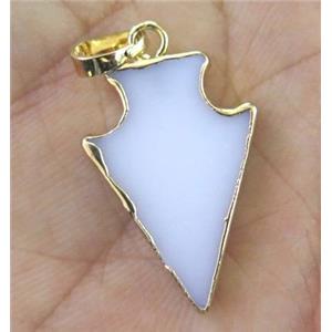 white Porcelain arrowhead pendant, gold plated, approx 15-23mm