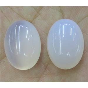 white chalcedony oval cabochon, approx 13x18mm