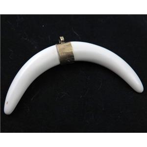 white resin crescent horn pendant, approx 45-90mm