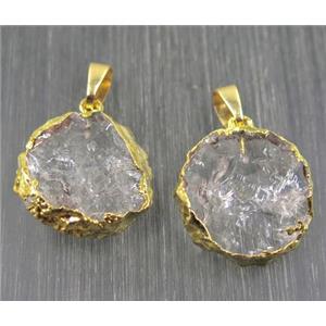 Hammered Clear Quartz pendant, flat-round, gold plated, approx 16-20mm