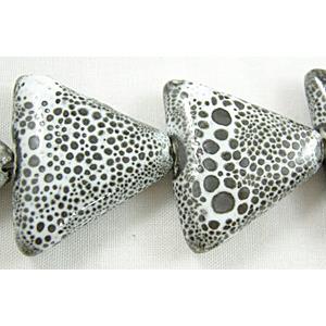 Oriental Porcelain triangle Beads, 22x26x8mm,17pcs per st