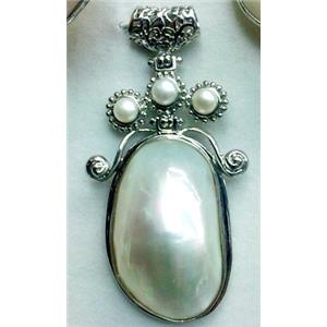 Mother of Pearl, Pendant, white, 24x32mm, 67mm length