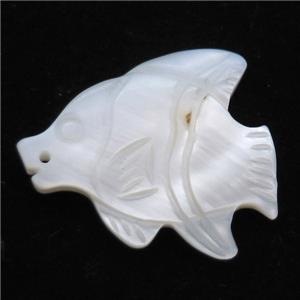 white shell fish pendant, approx 20-28mm