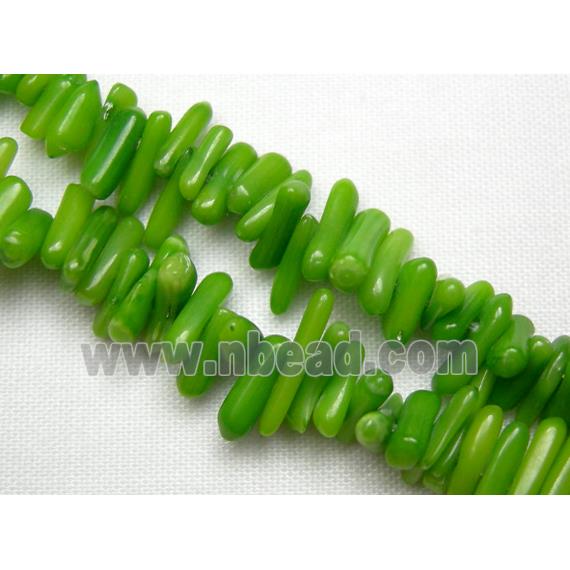 chip coral beads, dyed, green