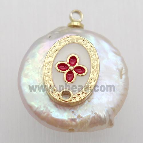 Natural pearl pendant with clover