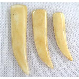 yellow cattle bone horn pendant without hole, approx 10-40mm