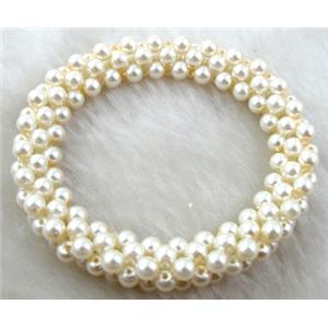 pearlized glass bracelet, stretchy, white, 10mm wide, 60mm dia, glass bead:4mm