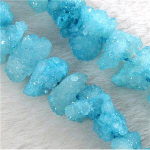 druzy quartz bead, freeform, aqua, approx 10-20mm, 15.5 inches