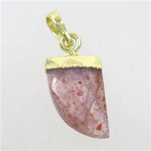 Strawberry Quartz horn pendant, gold plated, approx 10-15mm