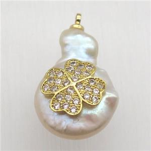 Natural pearl pendant with zircon, clover, approx 10-16mm