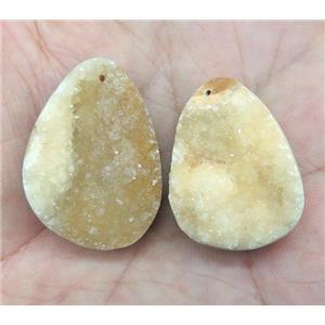 druzy quartz pendant, teardrop, approx 20-30mm