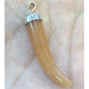 red aventurine horn pendant, approx 7-35mm