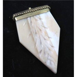 white bone arrowhead pendant, approx 45-70mm