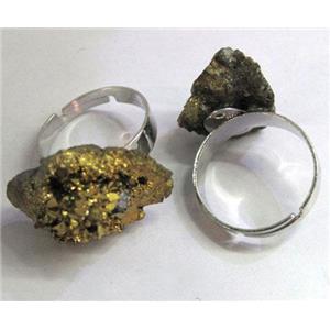 gold electroplated druzy agate ring, approx 15-20mm
