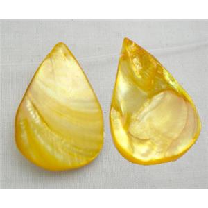 15.5 inches string of freshwater shell beads, teardrop, yellow, about:22mm,32mm length,13pcs per st